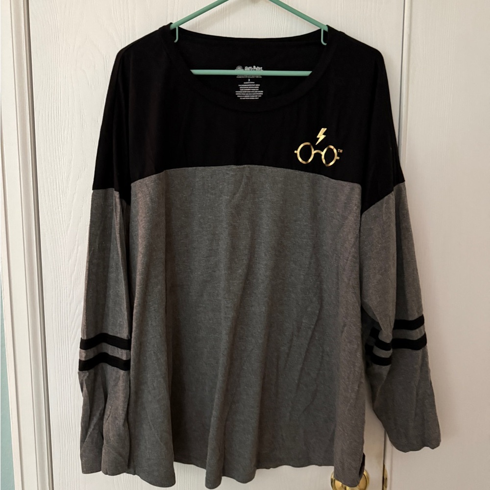Black and Gray Long Sleeve Women's Top